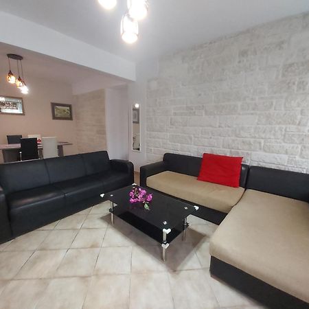 Bodikos Villas & Apartments 皮特斯迪亚 外观 照片