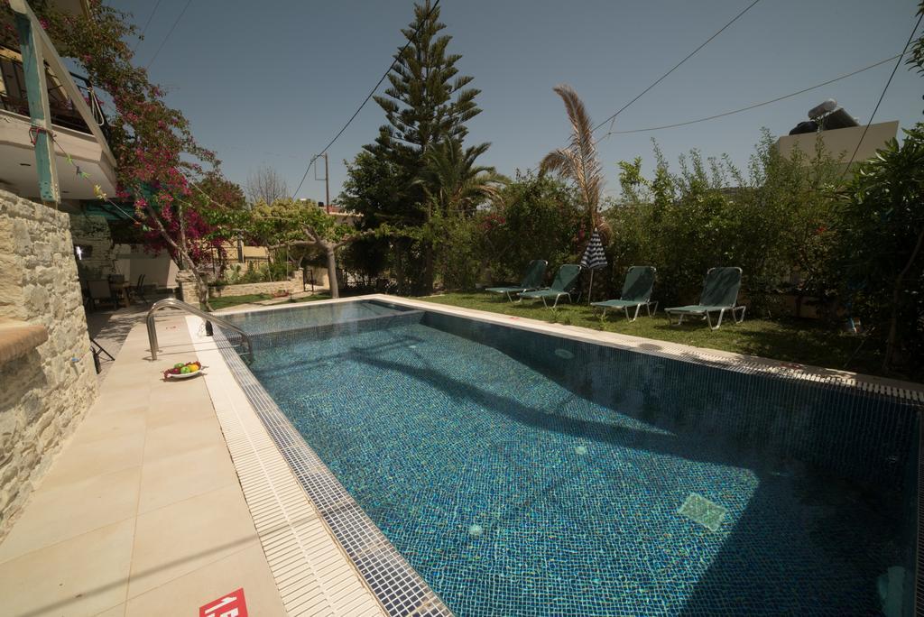 Bodikos Villas & Apartments 皮特斯迪亚 外观 照片