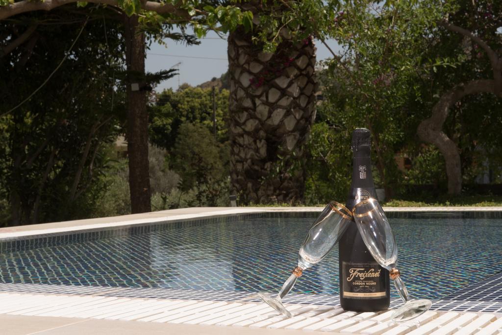 Bodikos Villas & Apartments 皮特斯迪亚 外观 照片